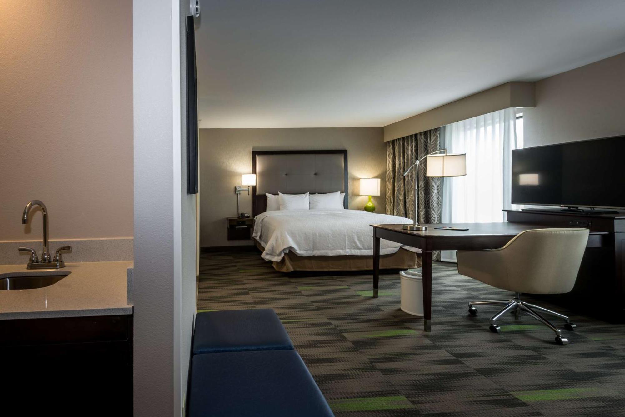 Hampton & By Hilton Hammond, In Hotel Hammond