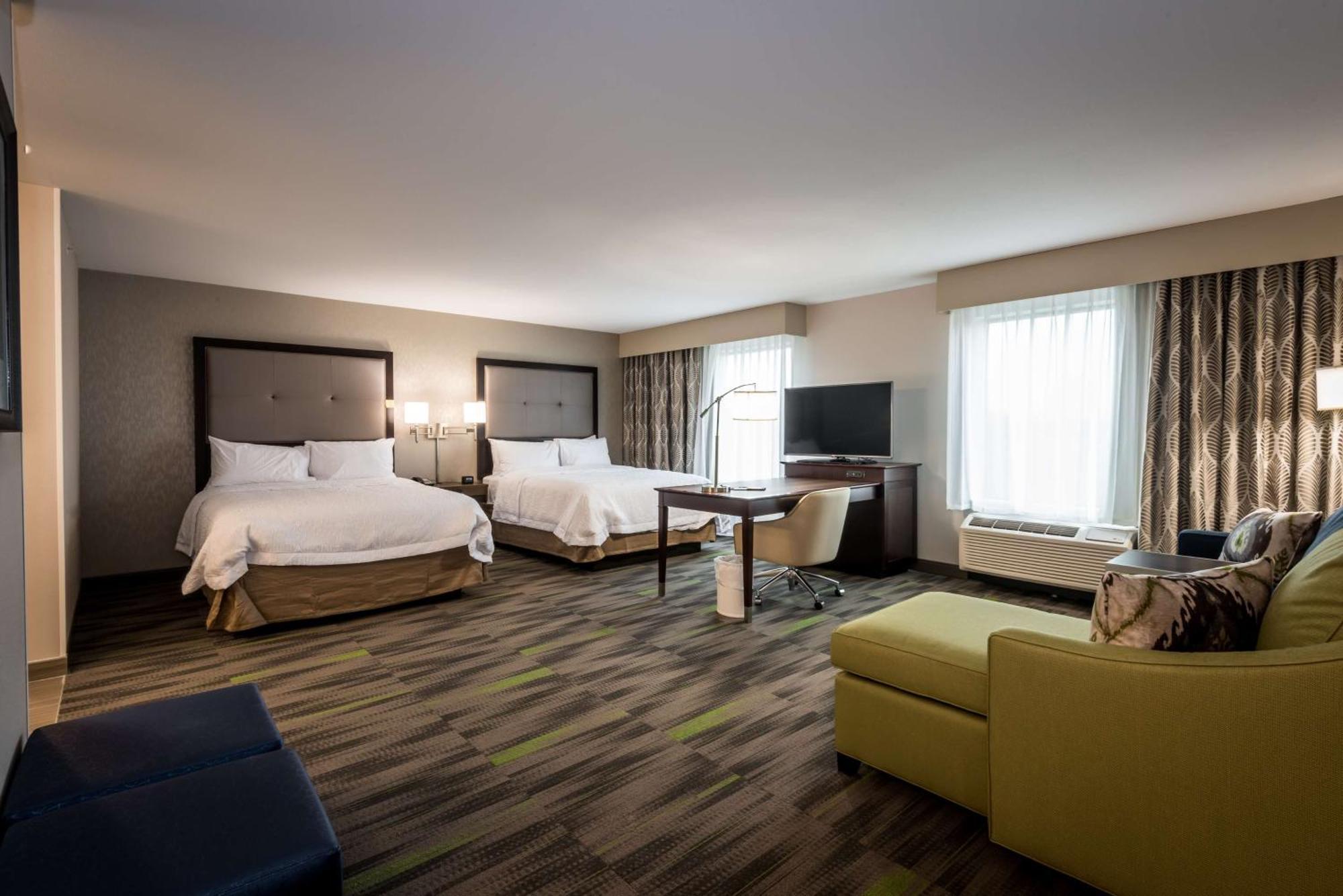 Hampton & By Hilton Hammond, In 3*