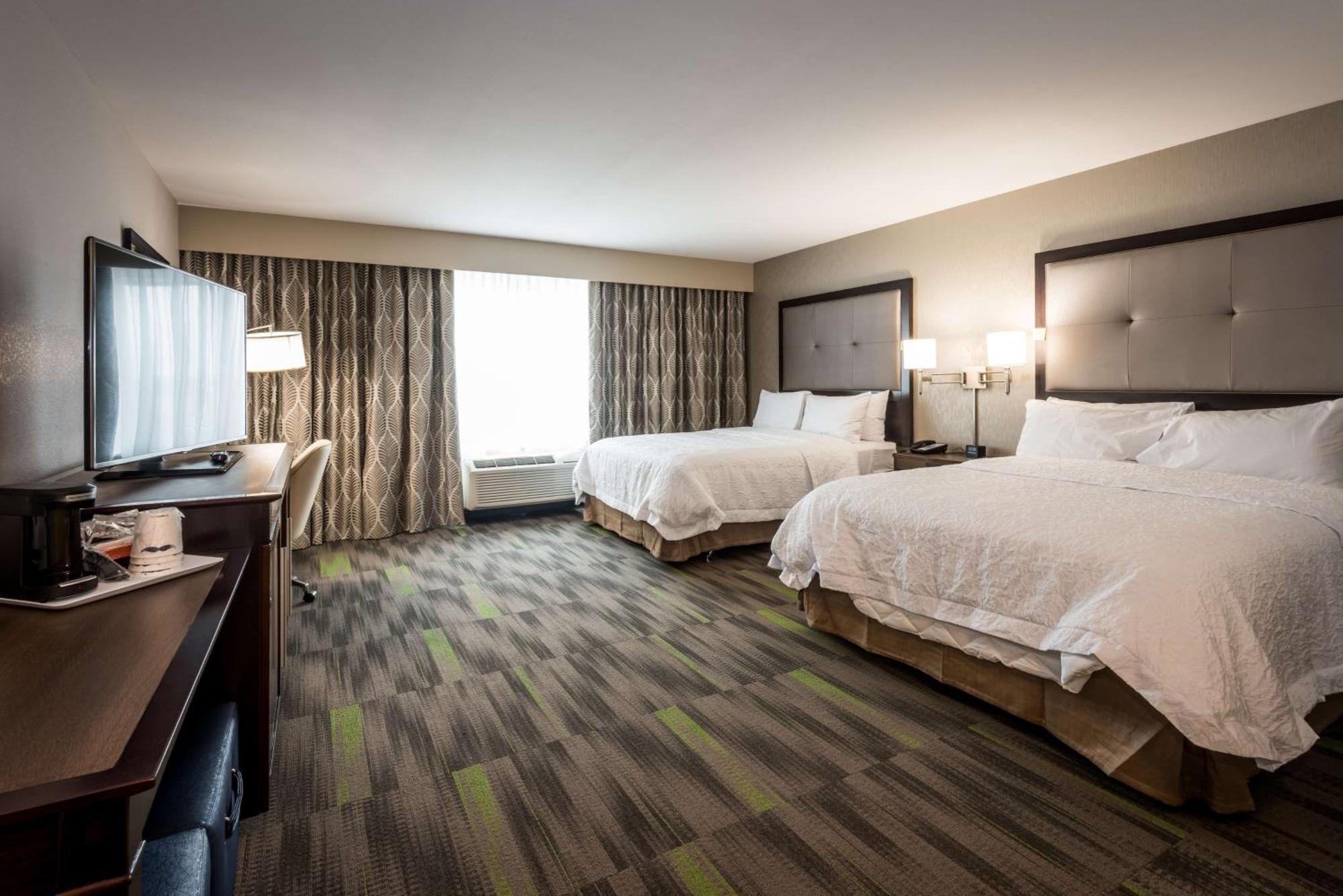Hampton & By Hilton Hammond, In 3*