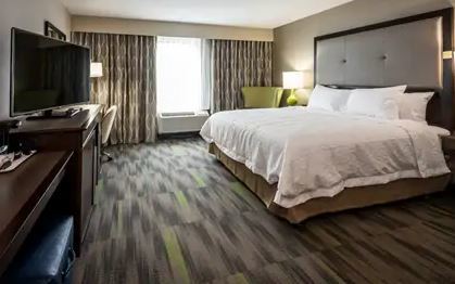Hampton & By Hilton Hammond, In 3*